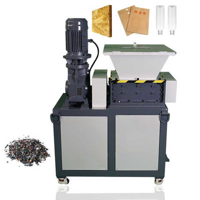Máquina de trituración de reciclaje de 1000 kg/h de doble eje botella de plástico trituradora de chatarra móvil