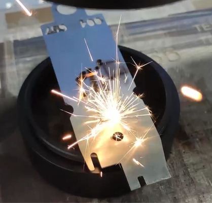 30W 50W 100W Máquina de marcado 3D por láser de fibra IPG Marcador láser de metal